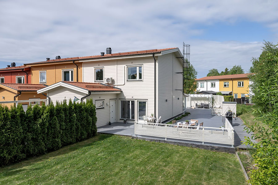 10. Montera Sno╠erasskydd installera Takbrygga