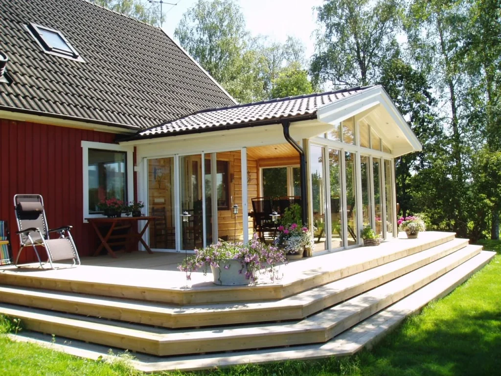 Byte av vindskivor pa villa Grodinge Botkyrka